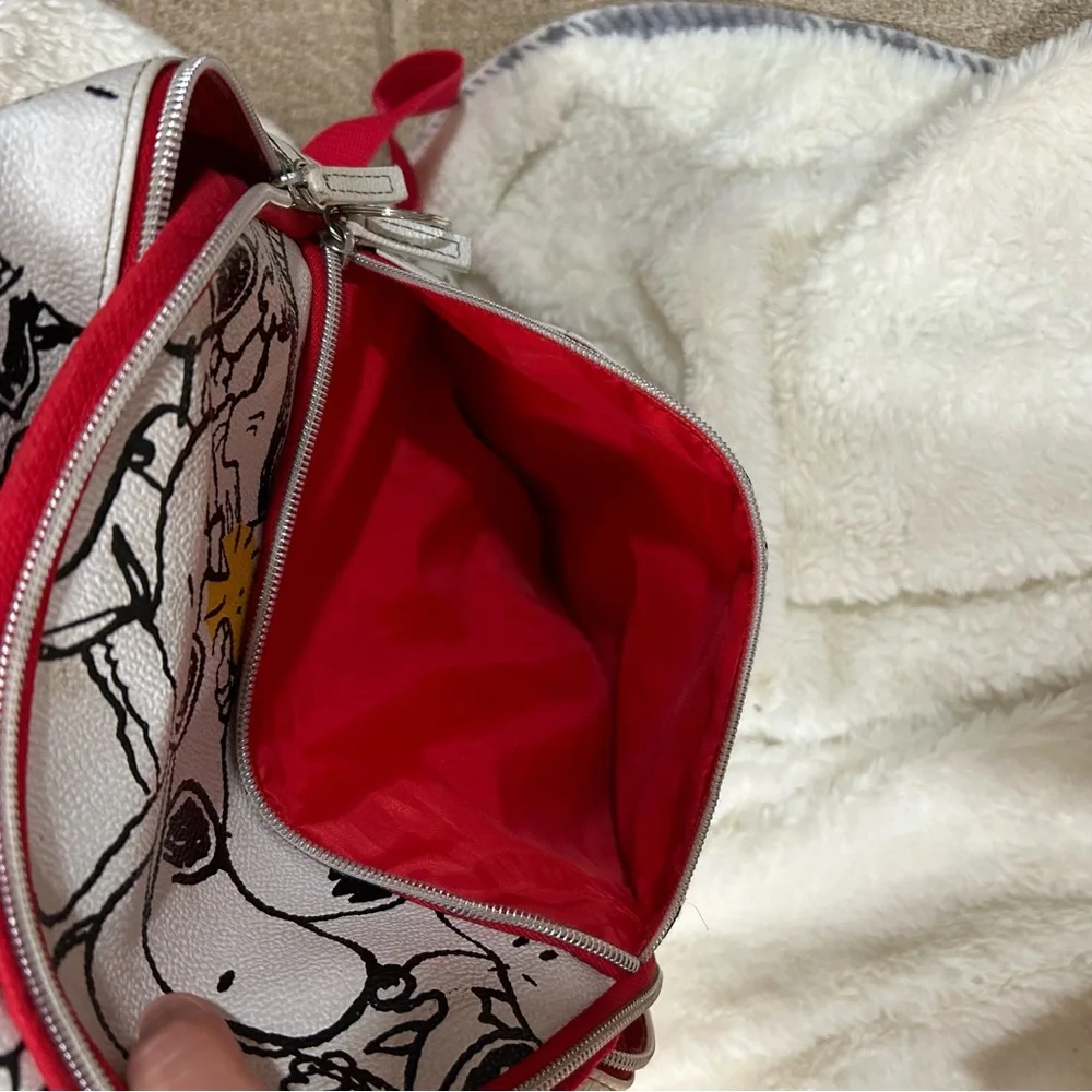Snoopy Backpack - Picture 4 of 6